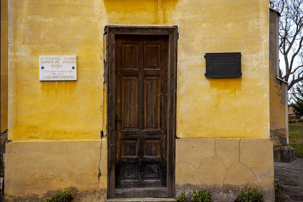 Vecchia Porta Legno Città — Foto Stock