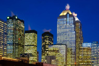 Calgary şehir merkezi, gece gökyüzü, Alberta, Kanada