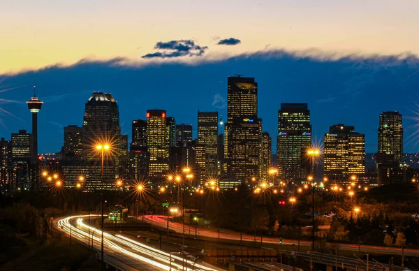 Downtown Calgary Skyline Noite Alberta Canadá — Fotografia de Stock