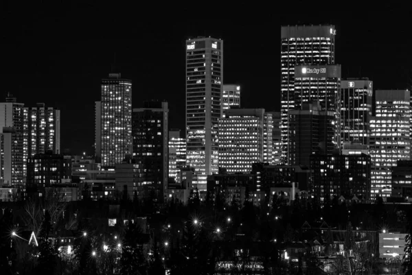加拿大艾伯塔省卡尔加里市中心夜空线 — 图库照片