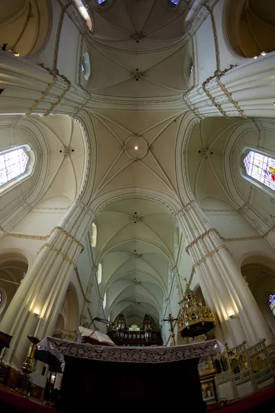 Laszlo Kyrka Interiör Med Nästan Alla Dekorationer Keramik Sådana Slag — Stockfoto