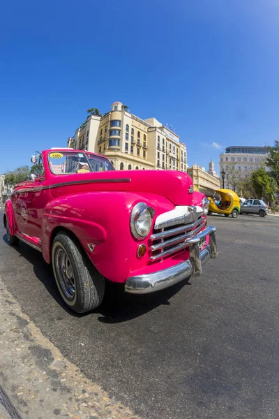 Havana Kuba Února 2019 Klasická Veteránská Americká Auta Restaurovaném Stavu — Stock fotografie