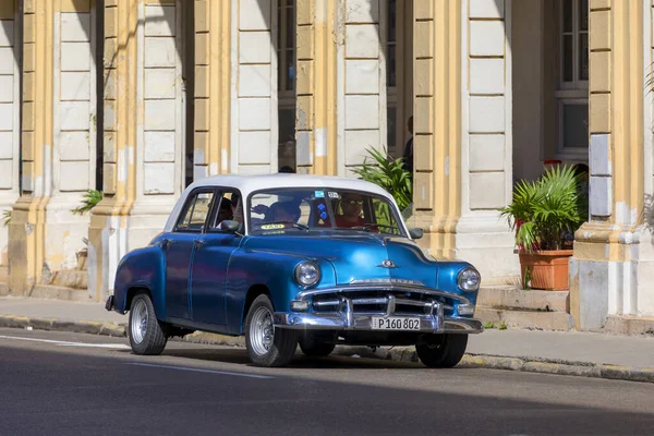 Havana Küba Şubat 2019 Eski Klasik Amerikan Arabaları Restore Edildi — Stok fotoğraf