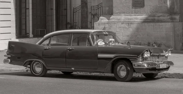 Havana Küba Şubat 2019 Eski Klasik Amerikan Arabaları Restore Edildi — Stok fotoğraf