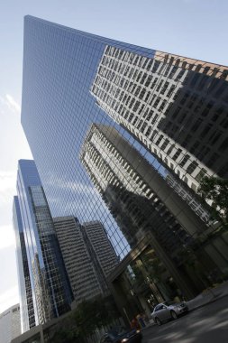 Calgary 'nin şehir merkezindeki gökdelenler manzaralı. - Kanada
