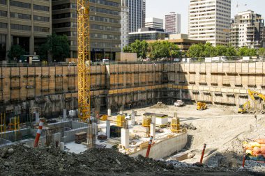 Calgary 'nin şehir merkezindeki gökdelenler manzaralı. - Kanada