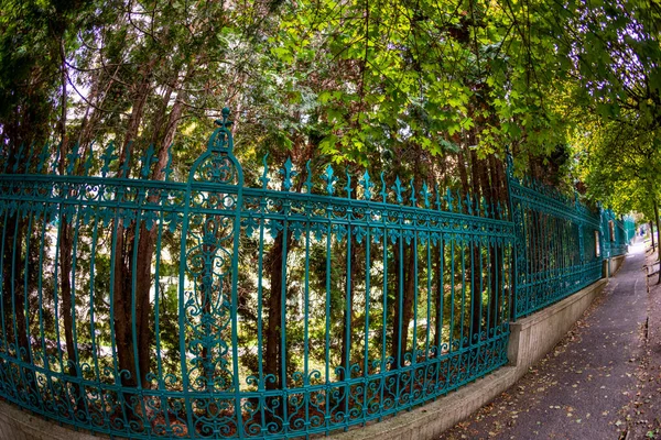 Beautiful View Park Wrought Iron Fence — Stock Photo, Image