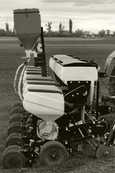 Hungary Somewhere Rural May 2020 Farmer Tractor Plant Seeds Soil — 图库照片