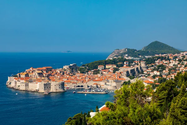 Dubrovnik Croácia Vista Panorâmica Encosta Porto Das Colinas Circundantes — Fotografia de Stock