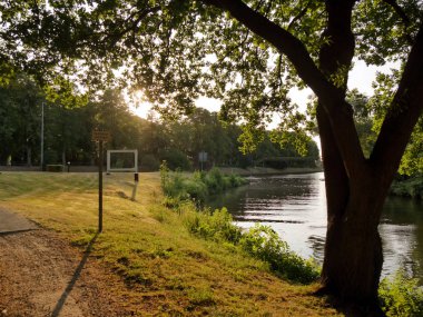 Nehir banka Meppen, Almanya