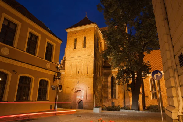 在波兰比得哥什大教堂之夜 — 图库照片