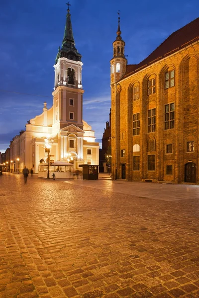 Plaza del Mercado Viejo por la Noche en Torun — Foto de Stock