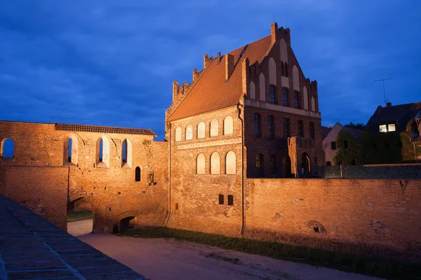 Citizen Court and City Wall by Night in Torun — Stock Photo, Image
