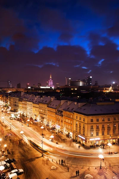 Cidade de Varsóvia por noite na Polônia — Fotografia de Stock