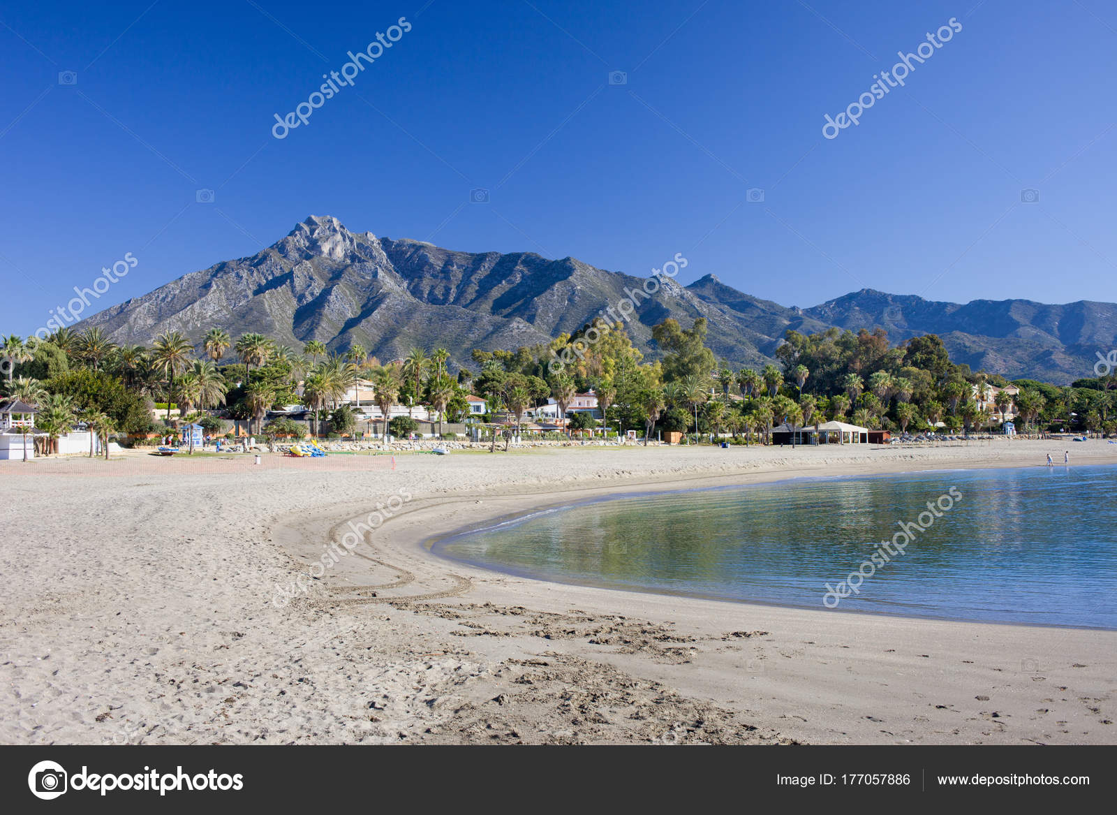 Plage à Marbella Sur La Costa Del Sol En Espagne