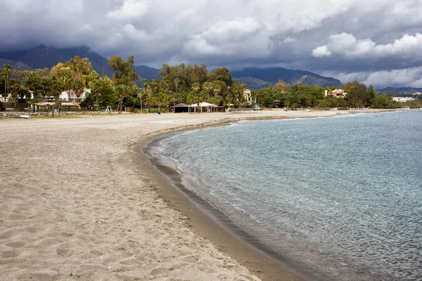 Cloudy Day on a Beach — Stock Photo, Image