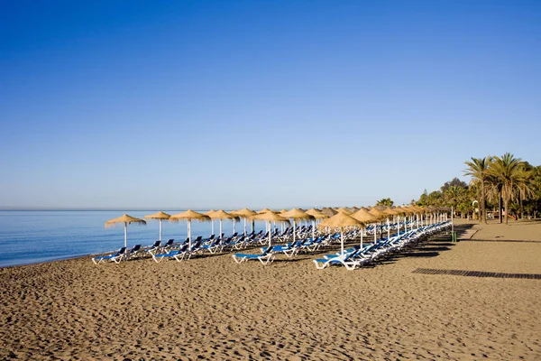 Praia de Marbella na Costa del Sol em Espanha — Fotografia de Stock