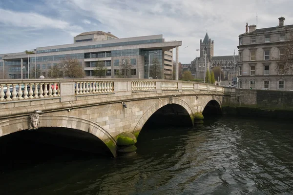 O 'donovan rossa brücke in dublin — Stockfoto