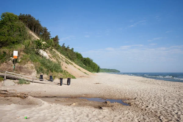 Chlapowo plaj ve Cliff Polonya Baltık denizde — Stok fotoğraf