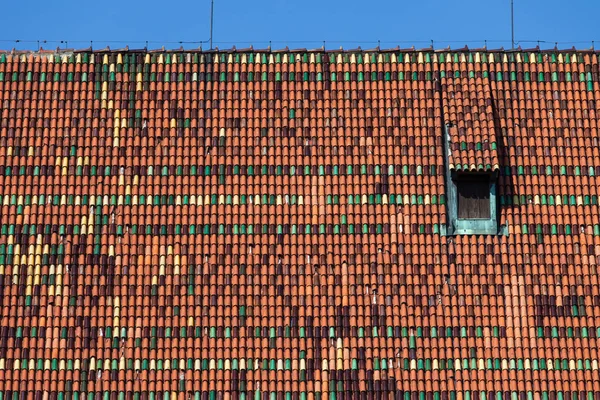 Крышные плитки Высокого замка Малборк — стоковое фото