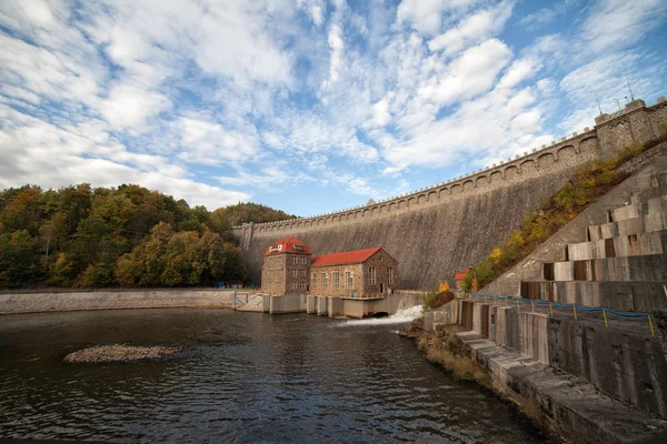 Presa de Pilchowice en Polonia — Foto de Stock