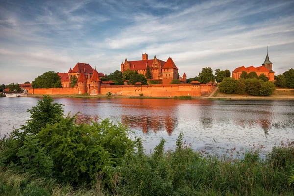 Malbork Castle in Poland at Sunset — Stock Photo, Image