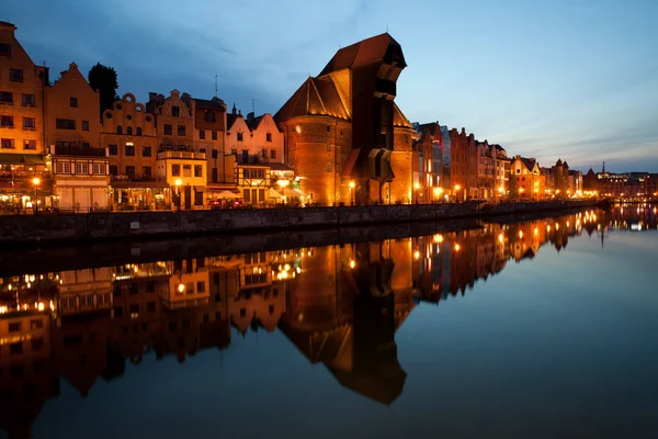 Vieille ville de Gdansk Skyline au crépuscule — Photo