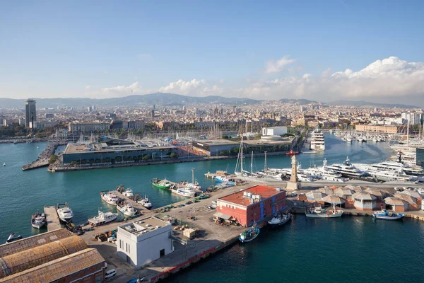 Barcelona Port a panoráma města z nadhledu — Stock fotografie