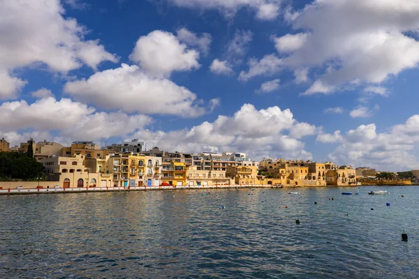 Il-Qajjenza Birzebbuga Stad Skyline på Malta — Stockfoto