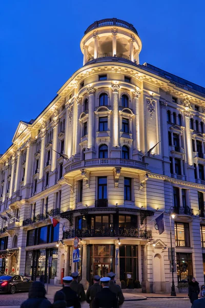 Warszawa Polska Grudnia Hotel Bristol Oświetlony Nocą Zabytkowy Luksusowy Hotel — Zdjęcie stockowe