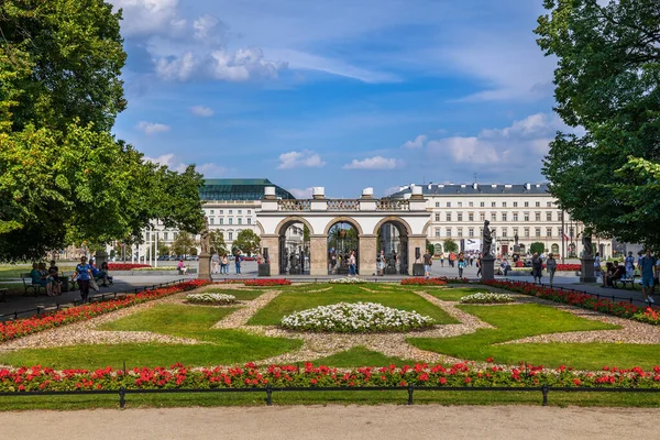 Βαρσοβία Πολωνία Αυγούστου 2019 Σαξονικός Κήπος Και Τάφος Του Άγνωστου — Φωτογραφία Αρχείου