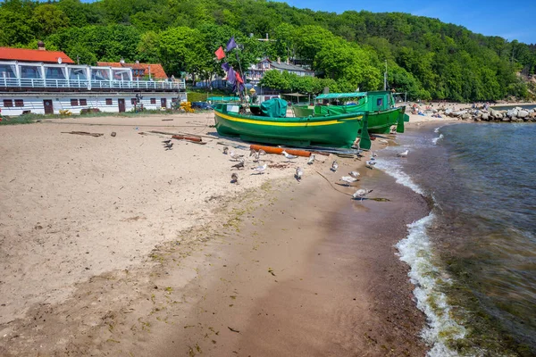 Gdynia Polonia Orlowo Playa Mar Báltico Con Barcos Pesca Gaviotas — Foto de Stock