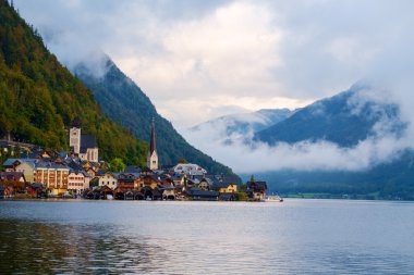 Hallstatt Avusturya Alpleri'nde Hallstatter görmek