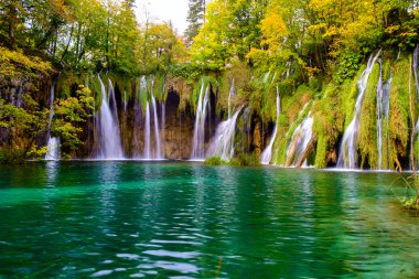 Şelaleler Plitvice Milli Parkı