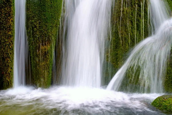 Belle cascade au parc national de Plitvice — Photo