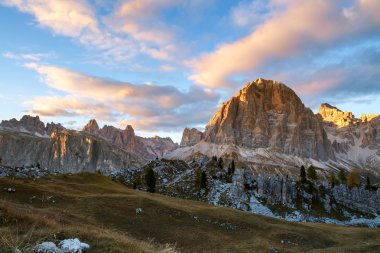 Tofana Dolomit Alpleri'nde