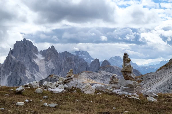 Wysokie wieże Cadini di Misurina Alpy Dolomity — Zdjęcie stockowe