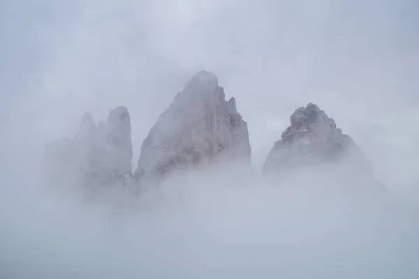 Drei Zinnen Lavaredo, Dolomitas Alpes montanhas — Fotografia de Stock