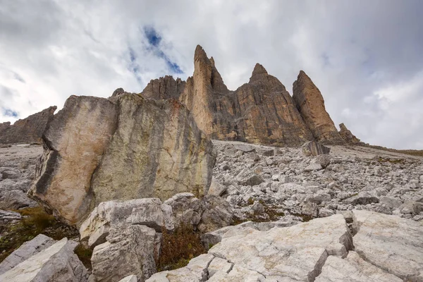 Tre Cime di Lavaredo " Drei Zinnen " in Dolomite Alps — Stock fotografie