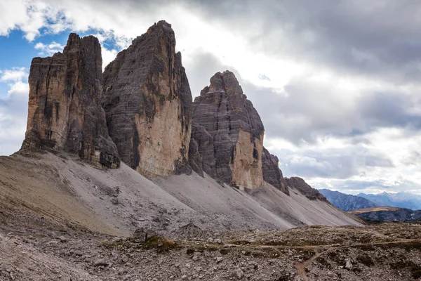 Tre Cime di Lavaredo " Drei Zinnen " in Dolomite Alps — Stock Fotó