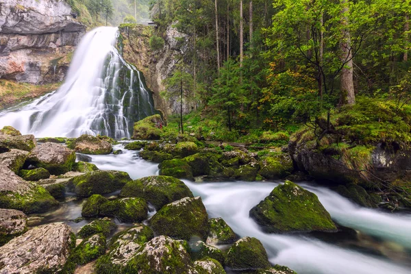 La maestosa cascata di Gollinger in Austria — Foto Stock