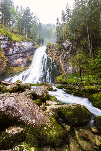 La maestosa cascata di Gollinger in Austria — Foto Stock