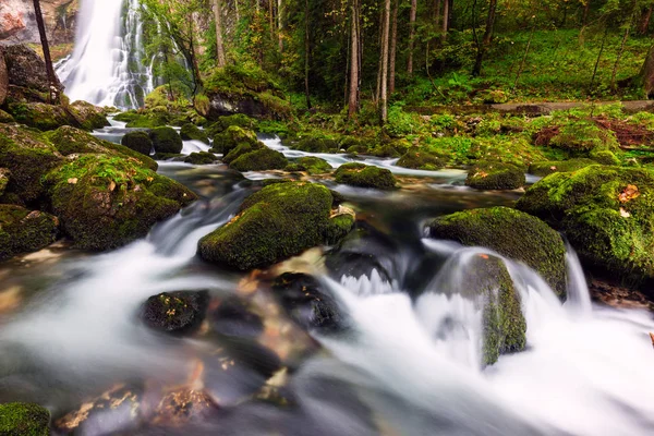 A majestosa Cachoeira de Gollinger na Áustria — Fotografia de Stock