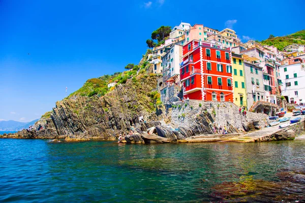 Hermosa vista de Riomaggiore — Foto de Stock