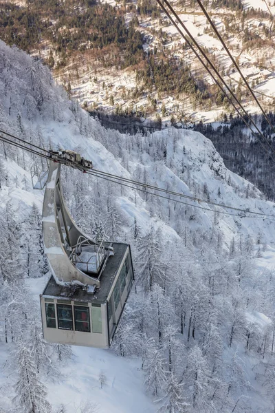 Seilbahn beim Skizentrum vogel — Stockfoto