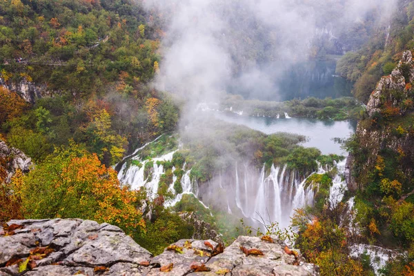 Водопады, Плитвицкий национальный парк, Хорватия — стоковое фото