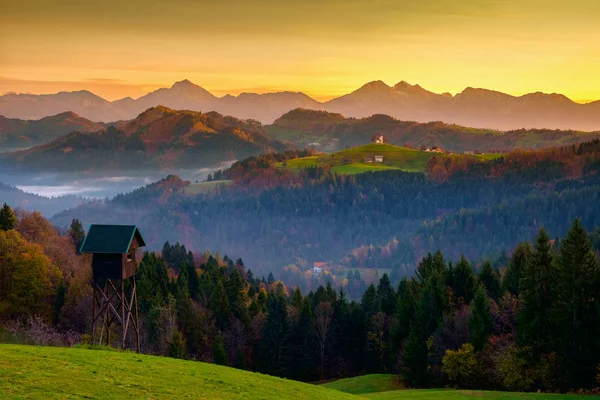 Sveti Tomaz kyrkan i Slovenien — Stockfoto