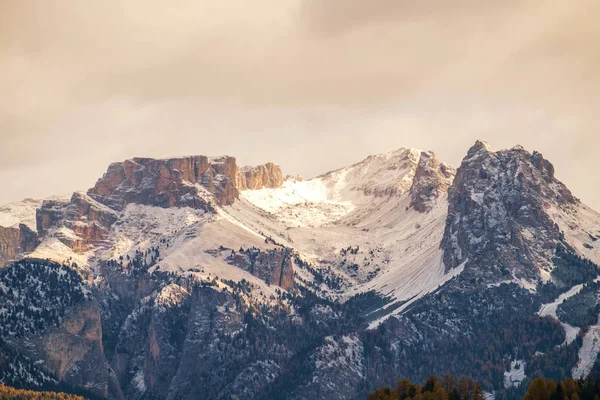 Langkofel グループ、イタリアとセイサー Alm — ストック写真