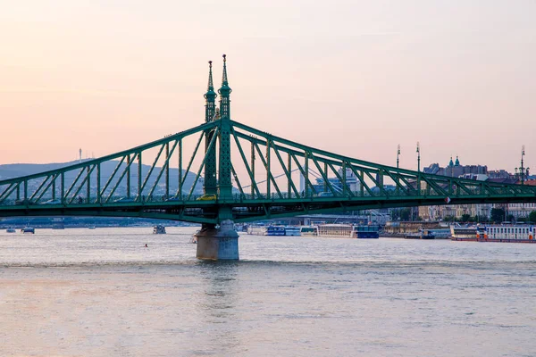 Le pont de la Liberté à Budapest, Hongrie — Photo