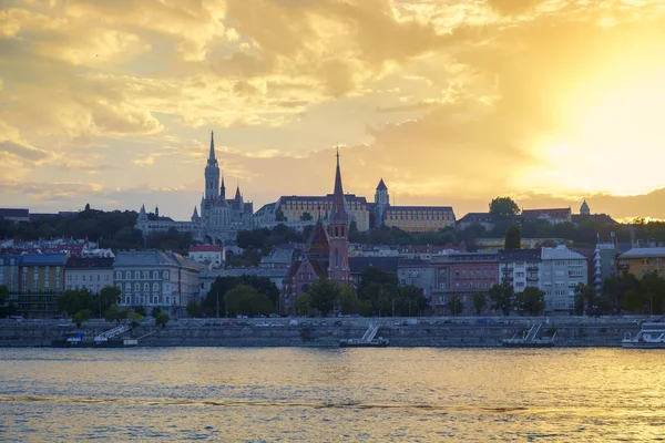 Belle vue sur la capitale hongroise, Budapest . — Photo